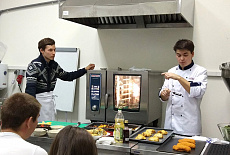 ПРАКТИКА. 4 декабря состоялся мастер-класс "RATIONAL. Новогодний стол от Шефа.